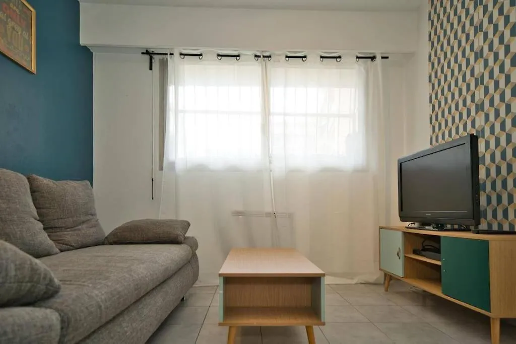 Charmant Appartement, En Plein Centre , Face A La Gare Centrale, Nice Centre Fransa