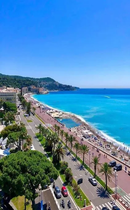 Charmant Appartement, En Plein Centre , Face A La Gare Centrale, Nice Centre Daire